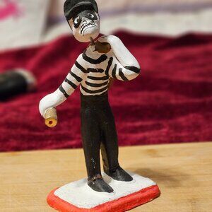 VINTAGE OAXACAN CLAY CRIMINAL